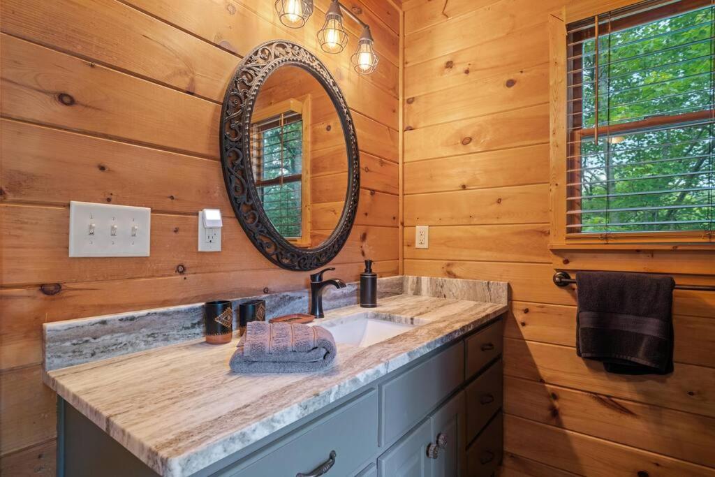 Lakeside Retreat Hot Tub Fishing Hiking Ellijay Exterior foto